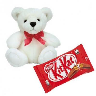 Teddy With Kitkat