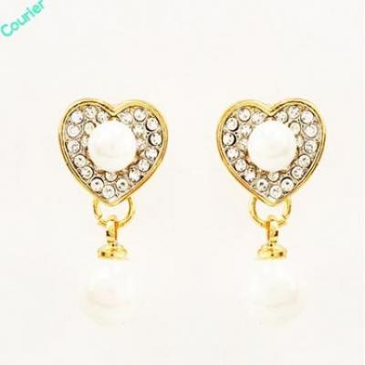 Heart Pearl Earings