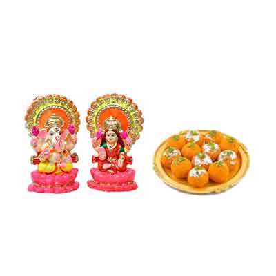 Laxmi Ganesh Idols with Laddu