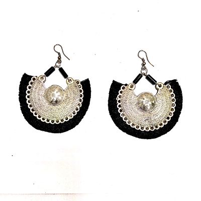 Black n White Earring